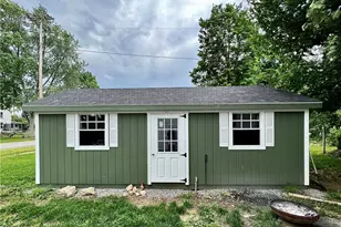 374 Pearl St, Leetonia, OH 44431 - Photo 3