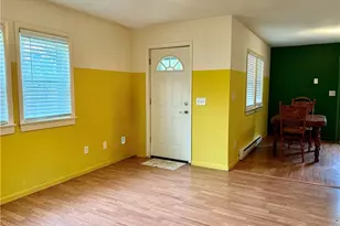 374 Pearl St, Leetonia, OH 44431 - Photo 11