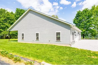 6401 E Moreland Road, Fredericksburg, OH 44627 - Photo 9