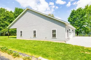 6401 E Moreland Rd, Fredericksburg, OH 44627 - Photo 9