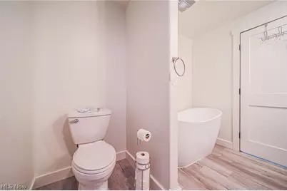 6401 E Moreland Road, Fredericksburg, OH 44627 - Photo 23