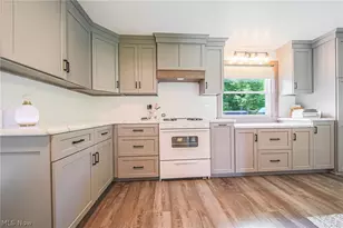 6401 E Moreland Rd, Fredericksburg, OH 44627 - Photo 15