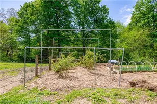 6401 E Moreland Rd, Fredericksburg, OH 44627 - Photo 45