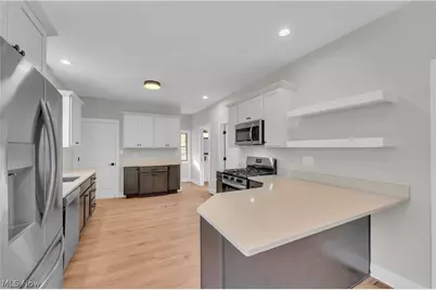 1330 W 67 Street, Loveland, OH 44102 - Photo 9