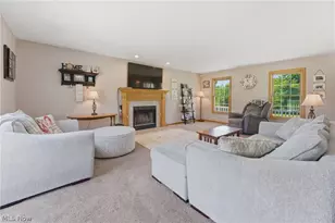 7987 Lisbon St E, East Canton, OH 44730 - Photo 11