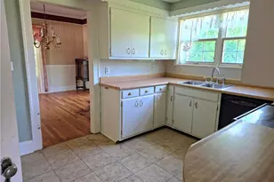 6670 Stratford Rd, Concord Twp, OH 44077 - Photo 5
