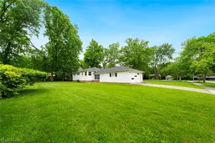4223 Canterbury Rd, North Olmsted, OH 44070 - Photo 39