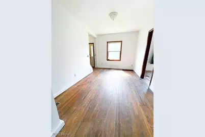 81 S Pleasant Street, Oberlin, OH 44074 - Photo 13