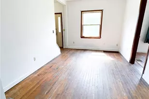 81 S Pleasant St, Oberlin, OH 44074 - Photo 13