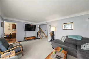 14902 James Ave, Maple Heights, OH 44137 - Photo 3