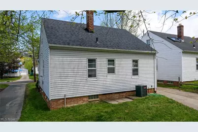 14902 James Avenue, Maple Heights, OH 44137 - Photo 35
