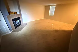 952 Hartford Village Blvd, Columbus, OH 43228 - Photo 17