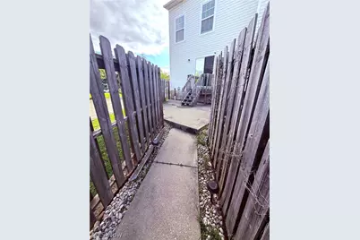 952 Hartford Village Boulevard, Columbus, OH 43228 - Photo 23