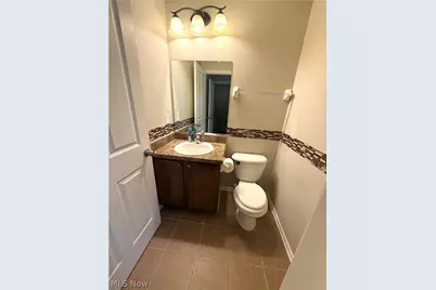 952 Hartford Village Boulevard, Columbus, OH 43228 - Photo 9
