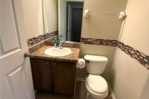 952 Hartford Village Blvd, Columbus, OH 43228 - Photo 9