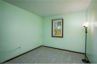 1425 Galaxy Drive, Mogadore, OH 44260 - Photo 27