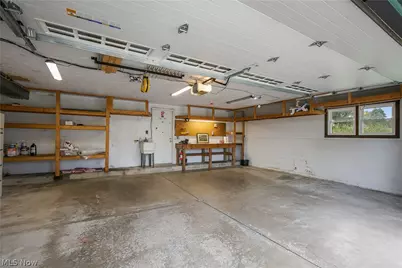 1425 Galaxy Drive, Mogadore, OH 44260 - Photo 33