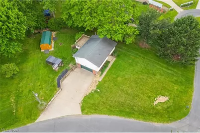 1425 Galaxy Drive, Mogadore, OH 44260 - Photo 7