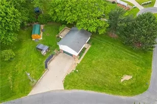 1425 Galaxy Dr, Mogadore, OH 44260 - Photo 7