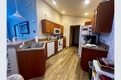 2570 Barnstone Avenue SW, Canton, OH 44706 - Photo 5