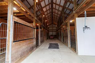 8582 Dundee Wilmot Rd, Dundee, OH 44624 - Photo 25