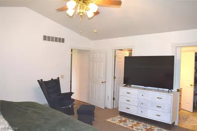 4777 Waterloo Road, Atwater, OH 44201 - Photo 15