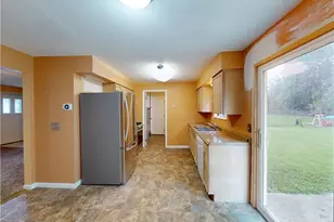 744 Arline Ave, Eastlake, OH 44095 - Photo 7
