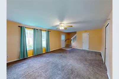 744 Arline Avenue, Eastlake, OH 44095 - Photo 3