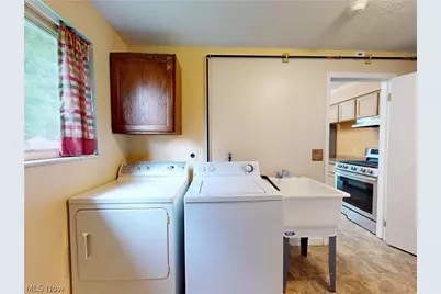 744 Arline Avenue, Eastlake, OH 44095 - Photo 13