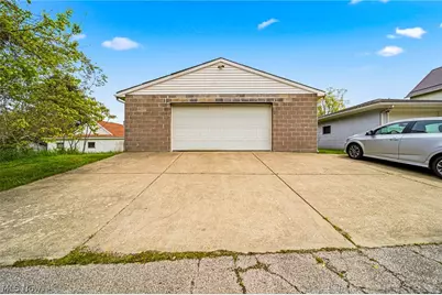 1723 Harbor Avenue, Ashtabula, OH 44004 - Photo 9