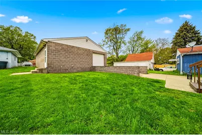 1723 Harbor Avenue, Ashtabula, OH 44004 - Photo 7