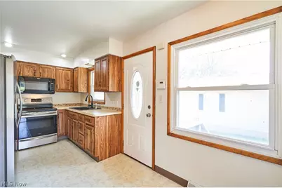 2669 Nesmith Lake Boulevard, Akron, OH 44314 - Photo 21