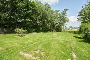 2669 Nesmith Lake Blvd, Akron, OH 44314 - Photo 5