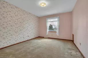 73 Lakecrest Blvd, Hinckley, OH 44233 - Photo 25