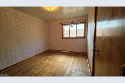 113 Main Street, Rayland, OH 43943 - Photo 21