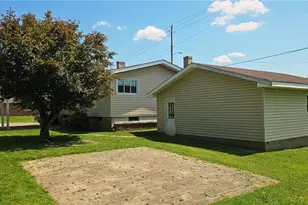 113 Main St, Rayland, OH 43943 - Photo 5