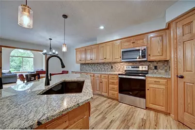611 Pond View Circle NW, Strasburg, OH 44680 - Photo 7