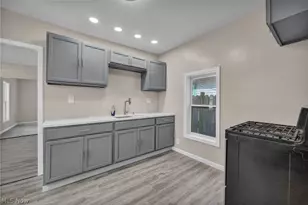 1 Smith Ct, Elyria, OH 44035 - Photo 11