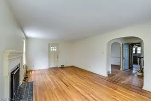 632 Roslyn Ave, Akron, OH 44320 - Photo 13