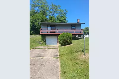132 W Highland Avenue, Barnesville, OH 43713 - Photo 1