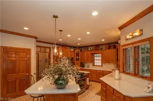 1535 Chadford Gate SE, Canton, OH 44709 - Photo 13