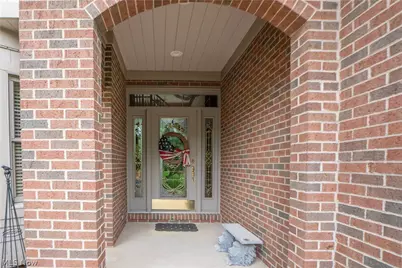 1535 Chadford Gate SE, Canton, OH 44709 - Photo 5