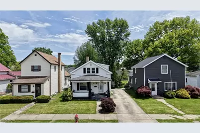 357 3rd Street NW, New Philadelphia, OH 44663 - Photo 3
