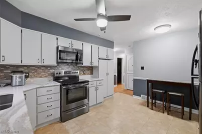 765 Ewing Road, Youngstown, OH 44512 - Photo 3