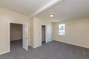 4004 E 41st St, Newburgh Heights, OH 44105 - Photo 23