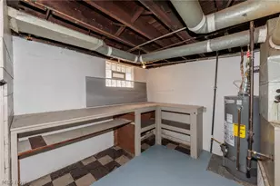 4004 E 41st St, Newburgh Heights, OH 44105 - Photo 45