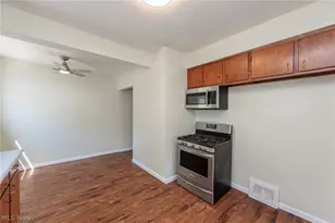 4004 E 41st St, Newburgh Heights, OH 44105 - Photo 11