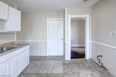 3048 Seymour Avenue, Loveland, OH 44113 - Photo 3