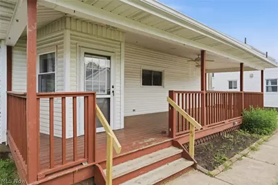 215 Harter Avenue NW, Canton, OH 44708 - Photo 5