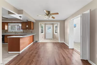 215 Harter Avenue NW, Canton, OH 44708 - Photo 13